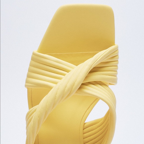 ZARA BLOGGERS FAV PLEATED YELLOW SQUARE HEELS BRAND NEW WITH TAGS EUR 39 US 8 - Picture 6 of 9